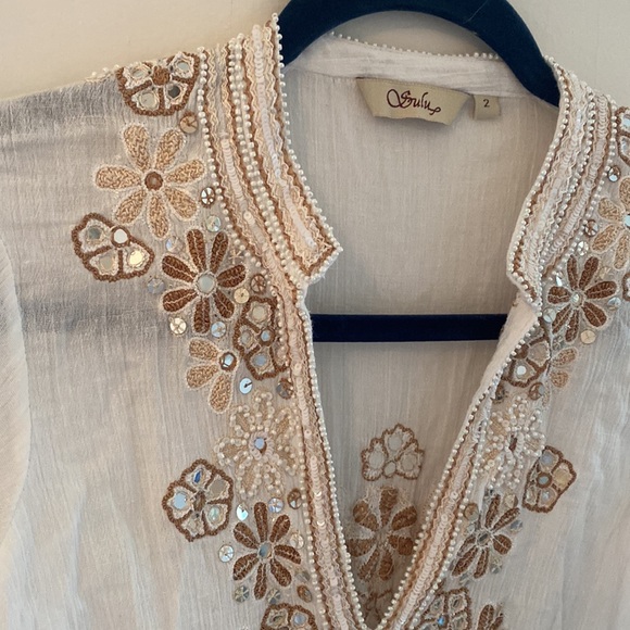 Never worn Sulu size 2 white gauze beige beading tunic can fit a size 4 as well - Picture 2 of 3